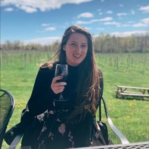 Meet your Posher, Annie